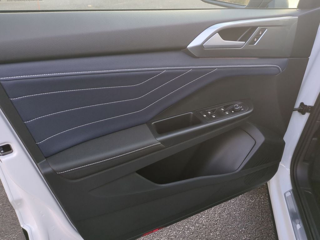 2026 Volkswagen Taos 1.5T SEL