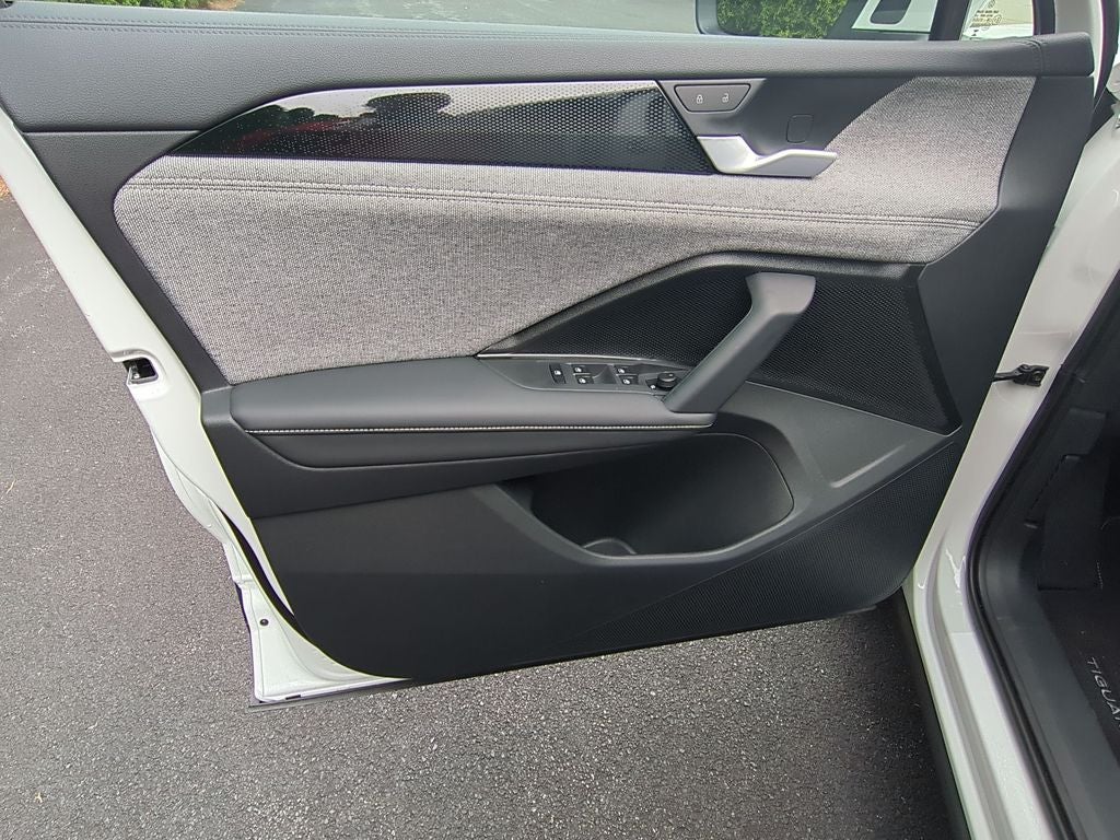 2025 Volkswagen Tiguan 2.0T S