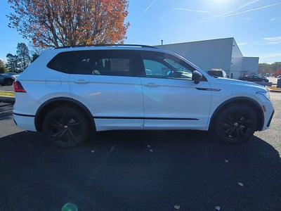 2023 Volkswagen Tiguan 2.0T SE R-Line Black