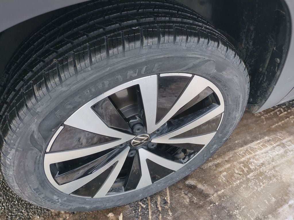 2024 Volkswagen Taos 1.5T SE