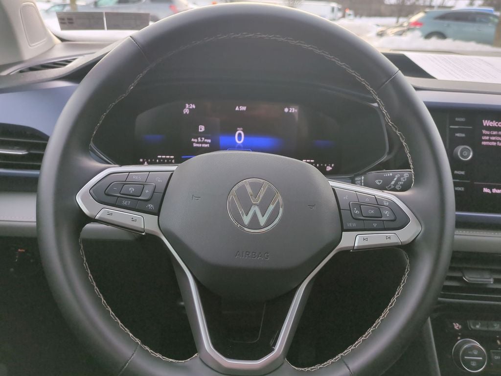 2024 Volkswagen Taos 1.5T SE