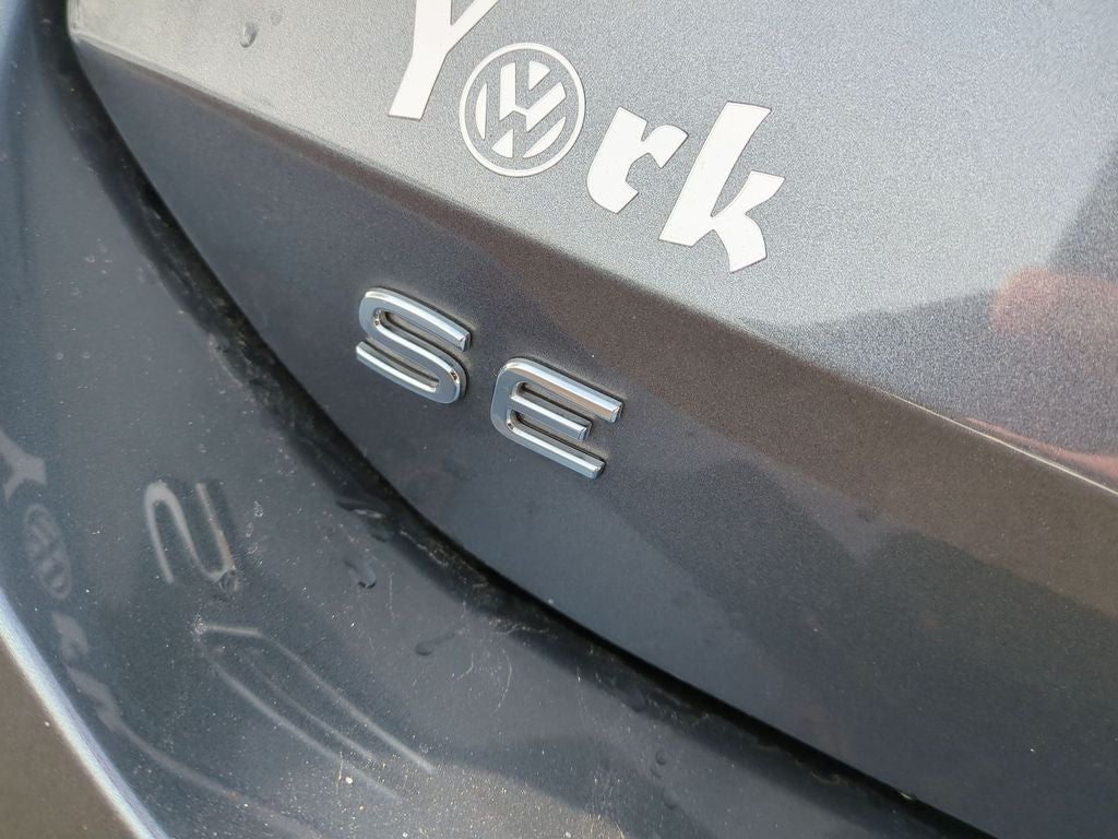 2025 Volkswagen Tiguan 2.0T SE