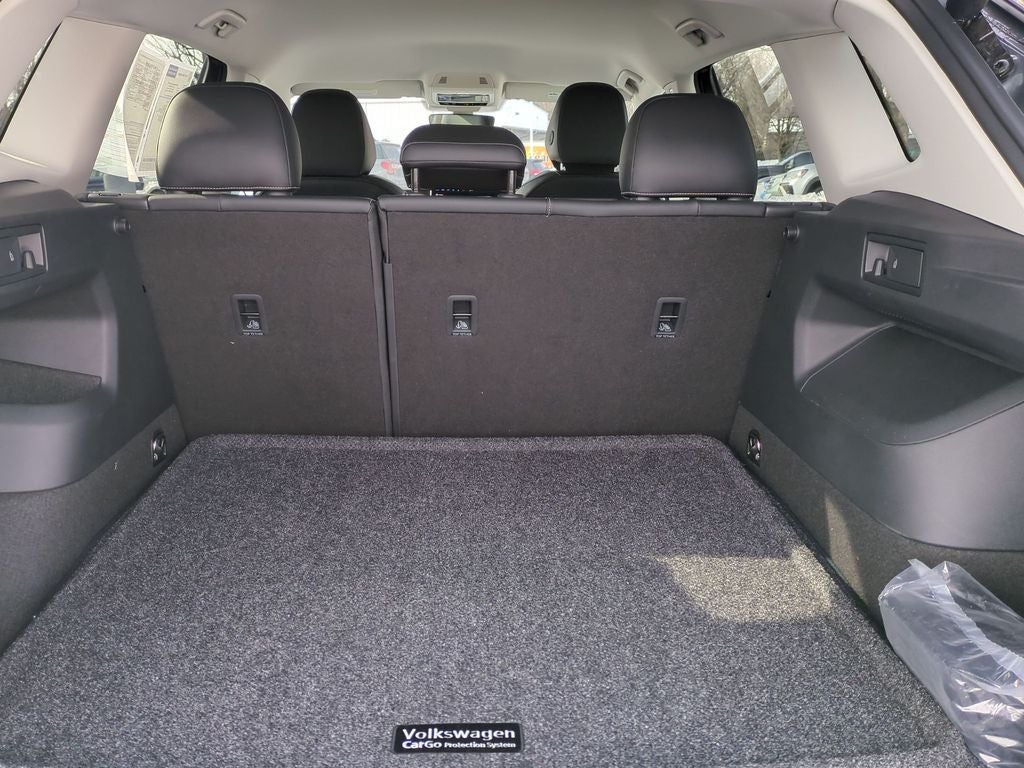 2025 Volkswagen Tiguan 2.0T SE