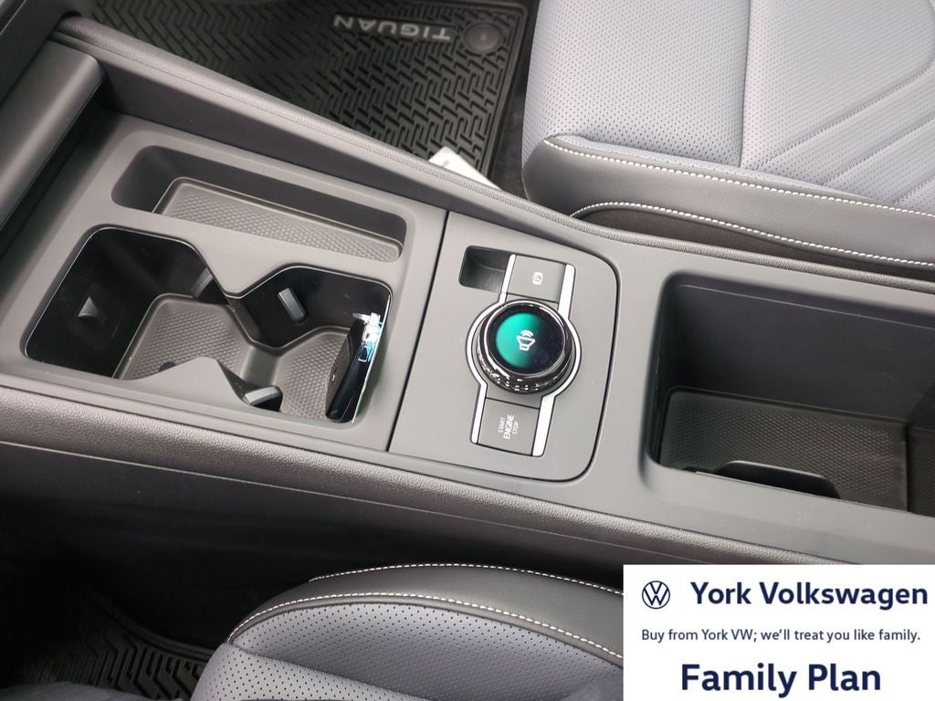 2026 Volkswagen Tiguan 2.0T SE R-Line Black