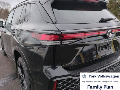 2026 Volkswagen Tiguan 2.0T SE R-Line Black