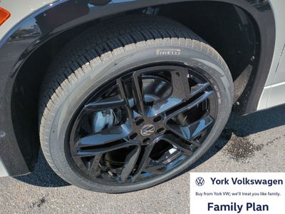 2026 Volkswagen Tiguan 2.0T SE R-Line Black