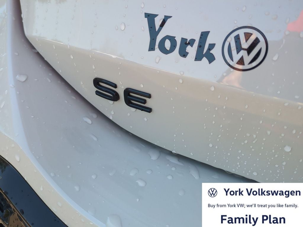 2026 Volkswagen Tiguan 2.0T SE R-Line Black