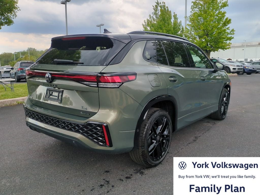 2026 Volkswagen Tiguan 2.0T SE R-Line Black