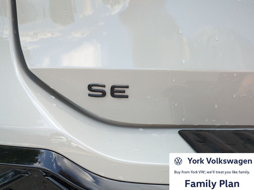 2026 Volkswagen Tiguan 2.0T SE R-Line Black