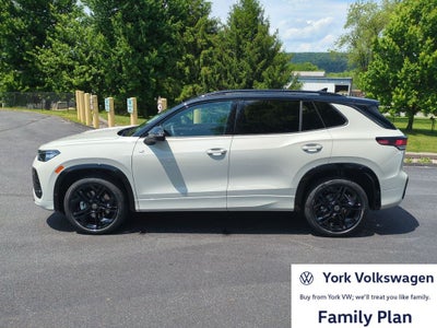 2026 Volkswagen Tiguan 2.0T SE R-Line Black