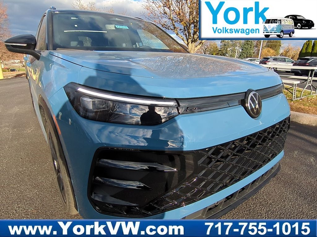 2026 Volkswagen Tiguan 2.0T SE R-Line Black