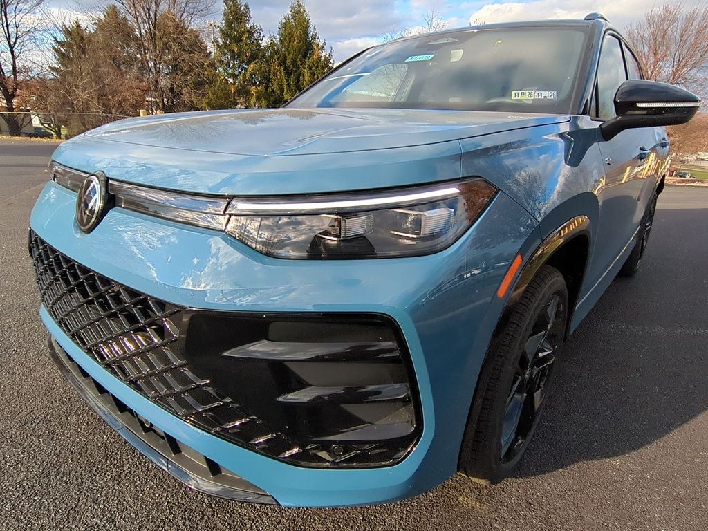 2026 Volkswagen Tiguan 2.0T SE R-Line Black