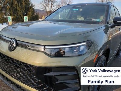 2026 Volkswagen Tiguan 2.0T SE R-Line Black