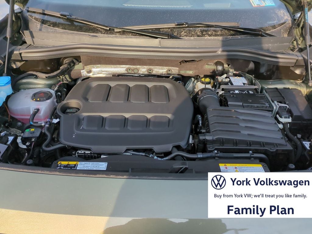 2026 Volkswagen Tiguan 2.0T SE R-Line Black