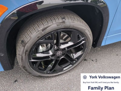 2026 Volkswagen Tiguan 2.0T SE R-Line Black