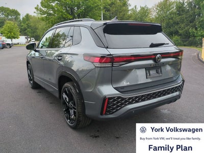 2026 Volkswagen Tiguan 2.0T SE R-Line Black