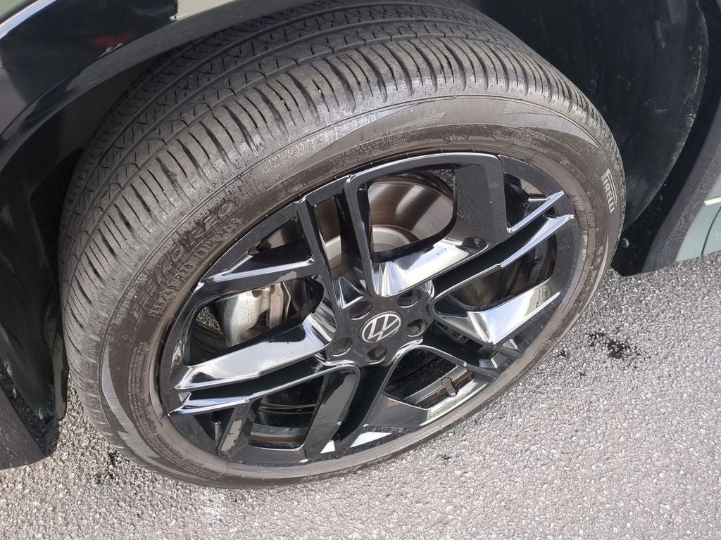 2025 Volkswagen Tiguan 2.0T SE R-Line Black