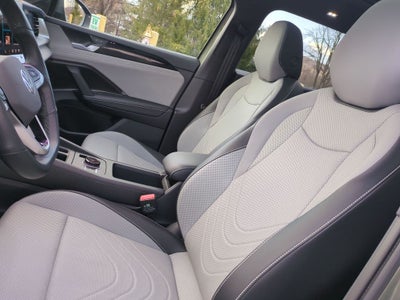 2025 Volkswagen Tiguan 2.0T SE R-Line Black