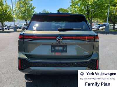 2026 Volkswagen Tiguan 2.0T SE R-Line Black