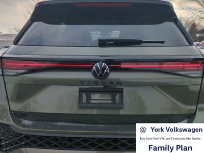 2026 Volkswagen Tiguan 2.0T SE R-Line Black