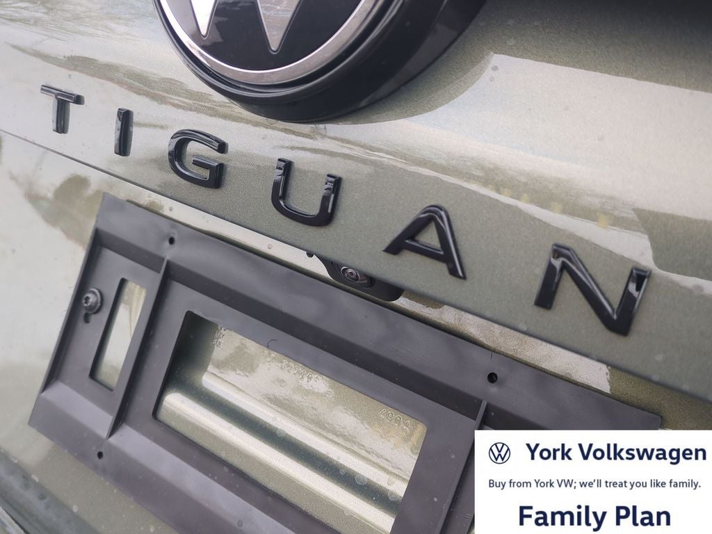 2026 Volkswagen Tiguan 2.0T SE R-Line Black