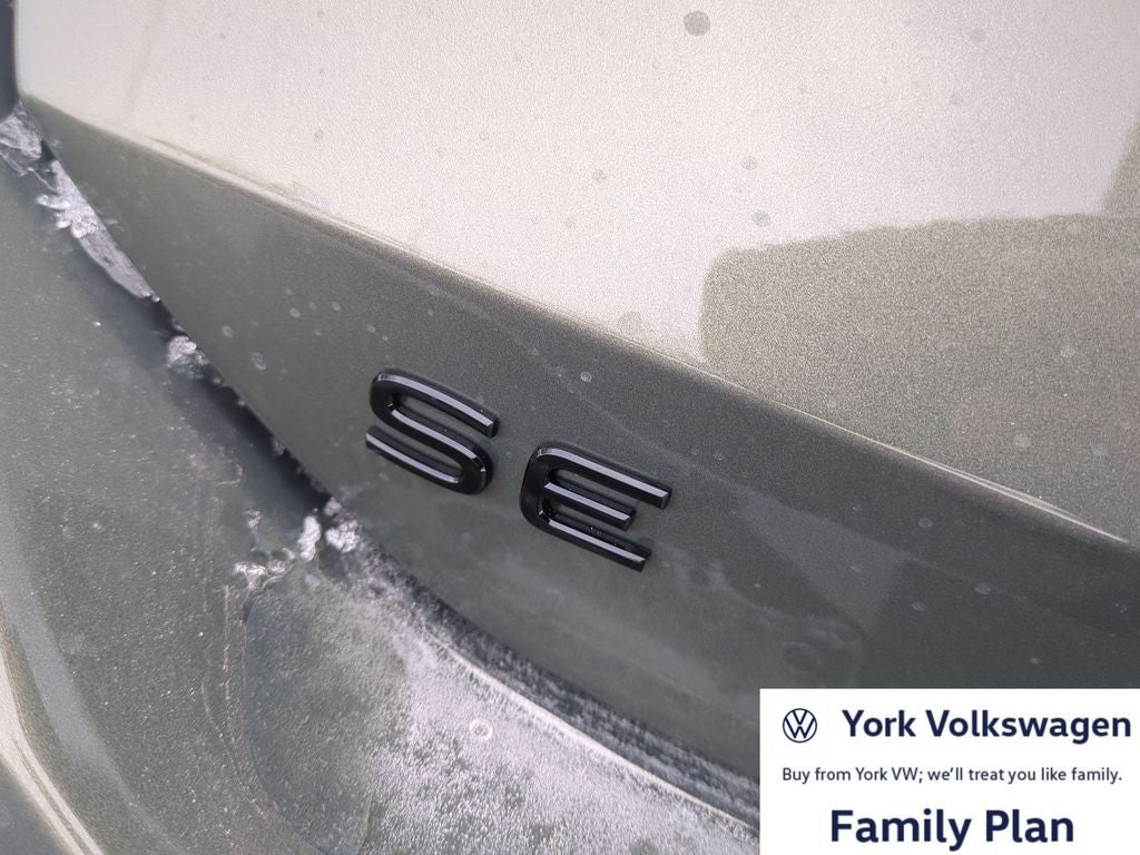 2026 Volkswagen Tiguan 2.0T SE R-Line Black