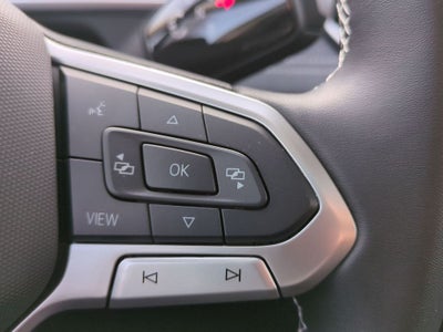 2025 Volkswagen Tiguan 2.0T SE