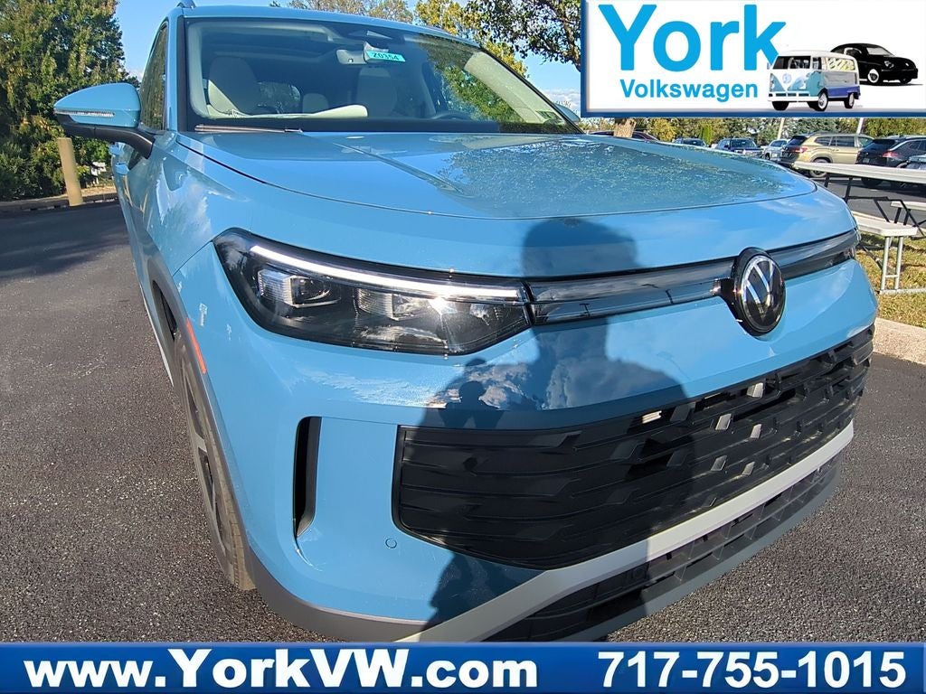 2025 Volkswagen Tiguan 2.0T SE