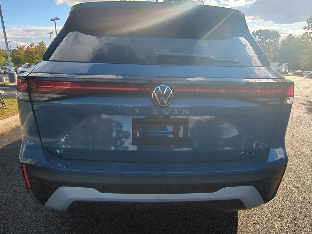 2025 Volkswagen Tiguan 2.0T SE