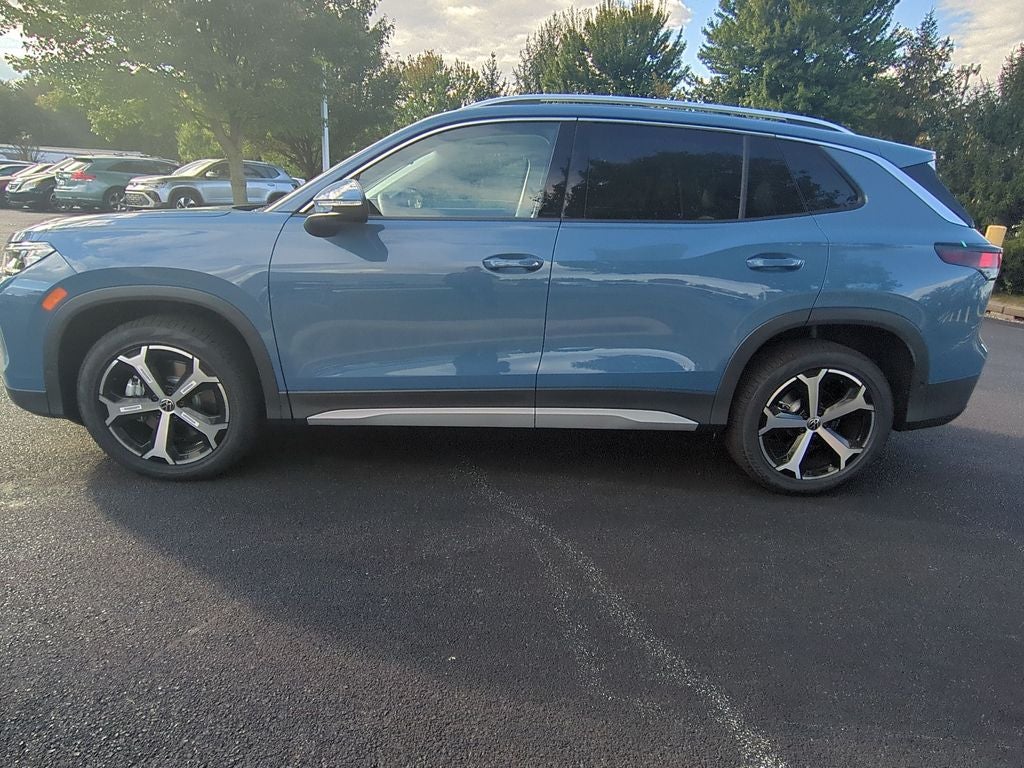 2025 Volkswagen Tiguan 2.0T SE