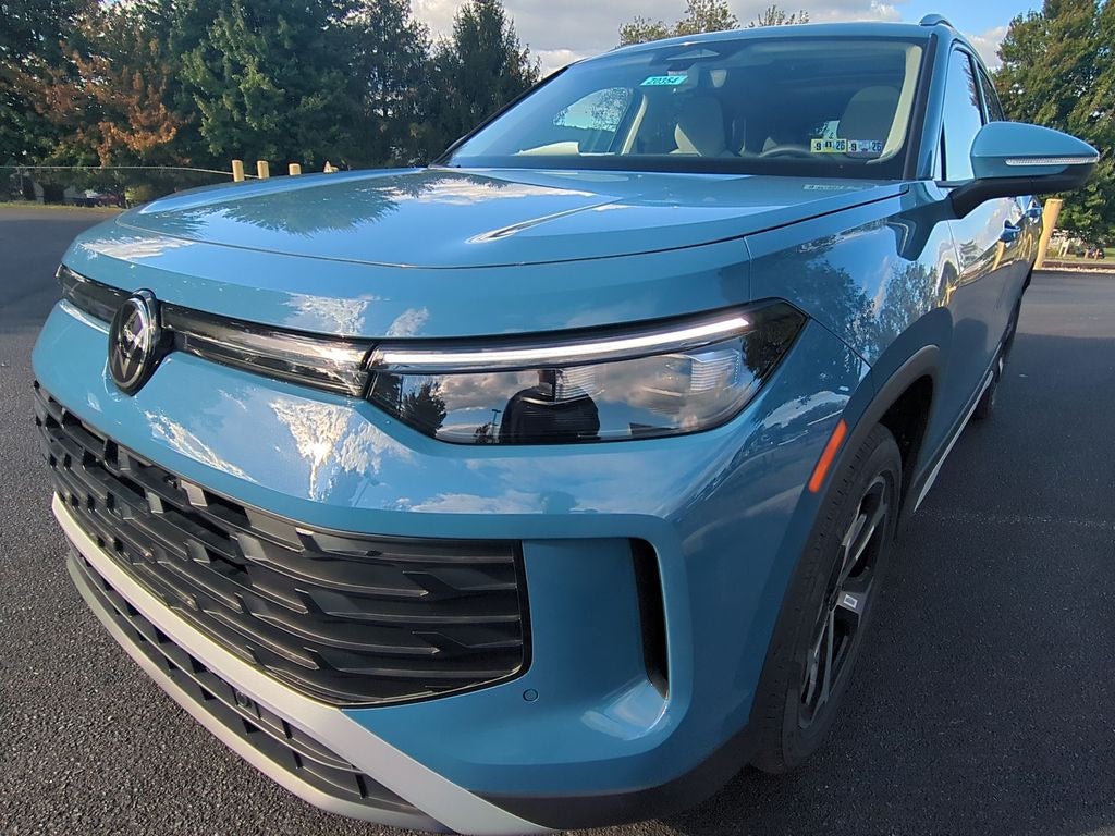 2025 Volkswagen Tiguan 2.0T SE