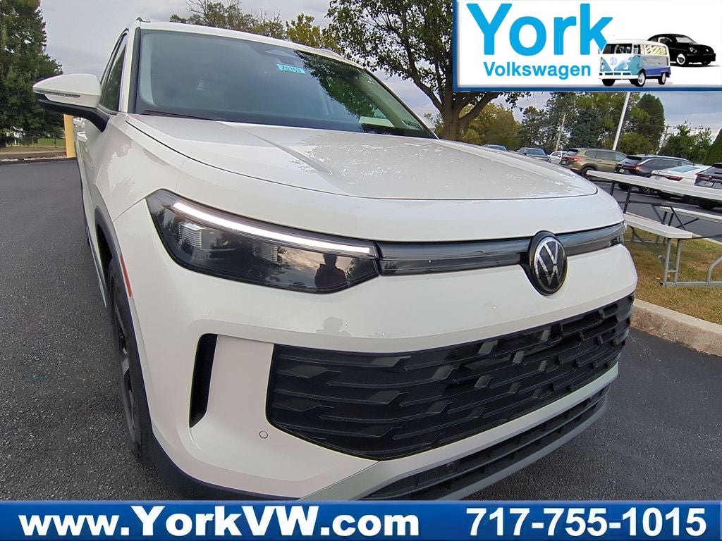 2025 Volkswagen Tiguan 2.0T SE