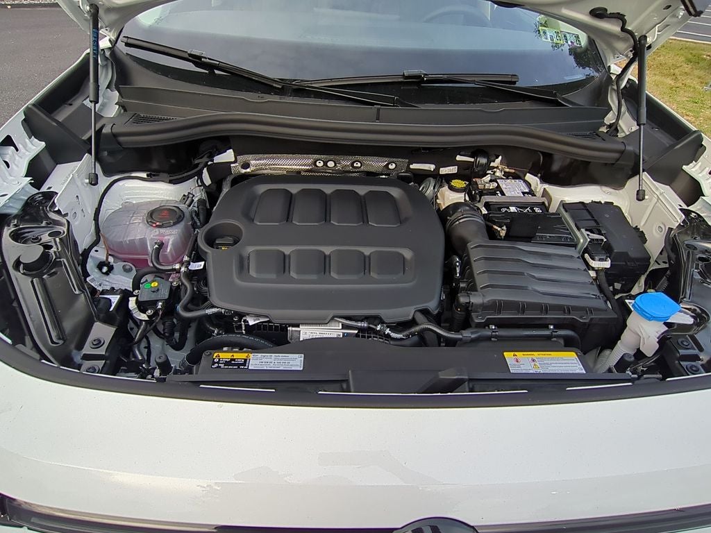 2025 Volkswagen Tiguan 2.0T SE
