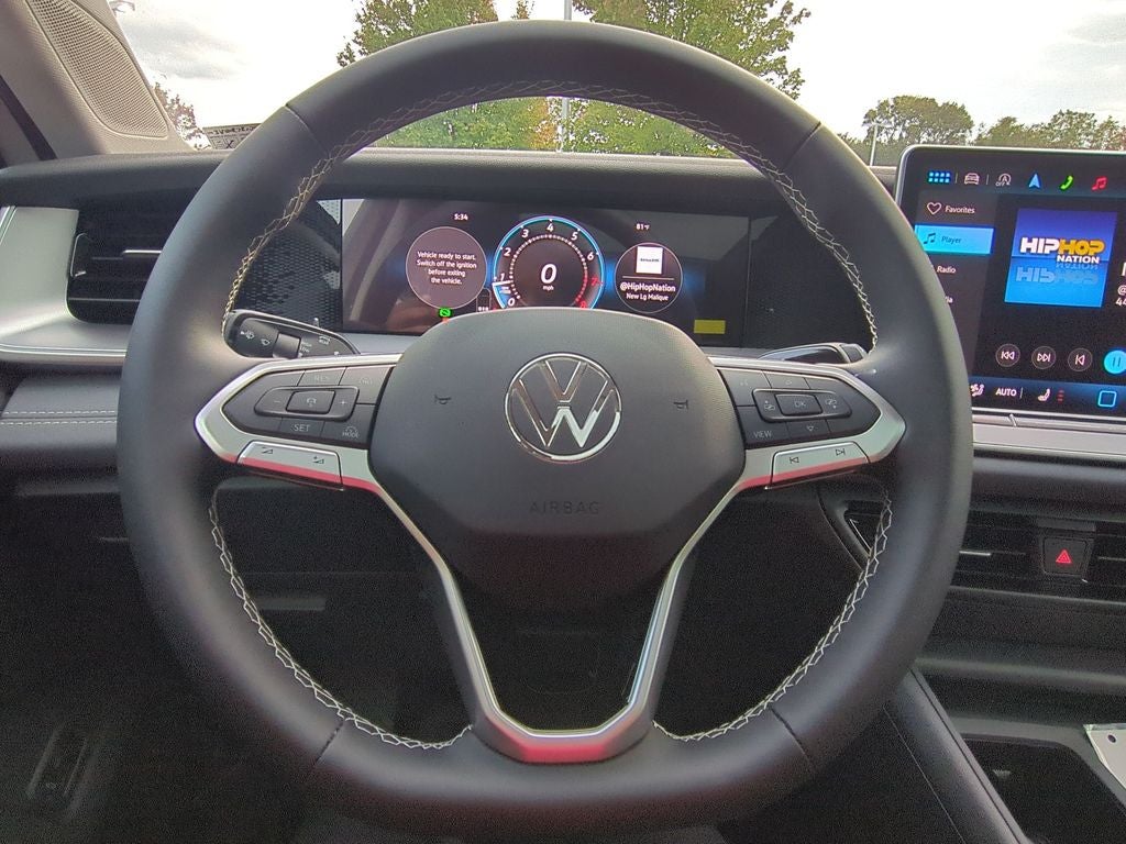 2025 Volkswagen Tiguan 2.0T SE