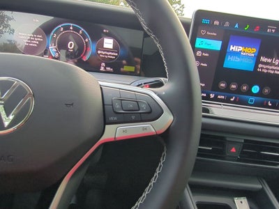 2025 Volkswagen Tiguan 2.0T SE