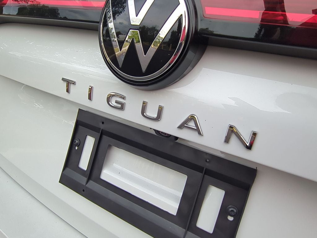2025 Volkswagen Tiguan 2.0T SE
