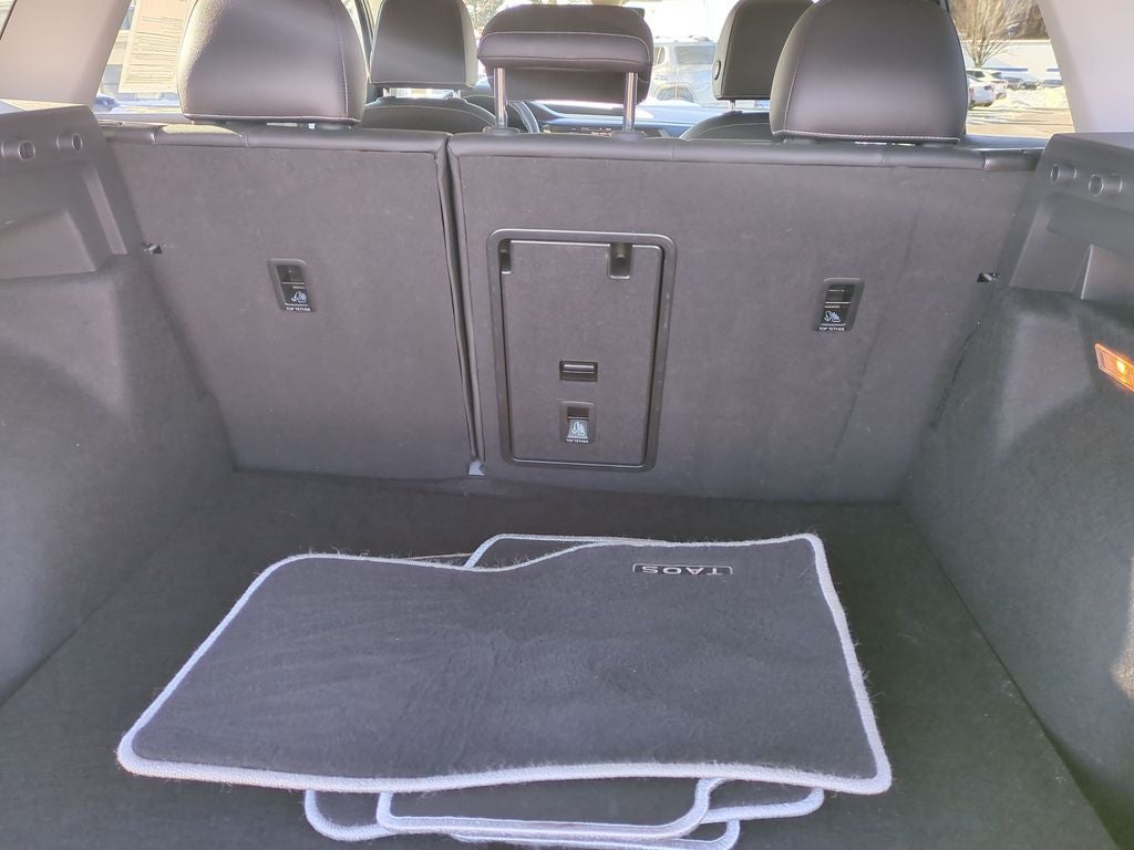 2023 Volkswagen Taos 1.5T SE