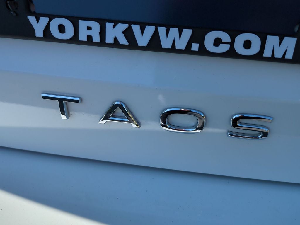 2025 Volkswagen Taos 1.5T SE
