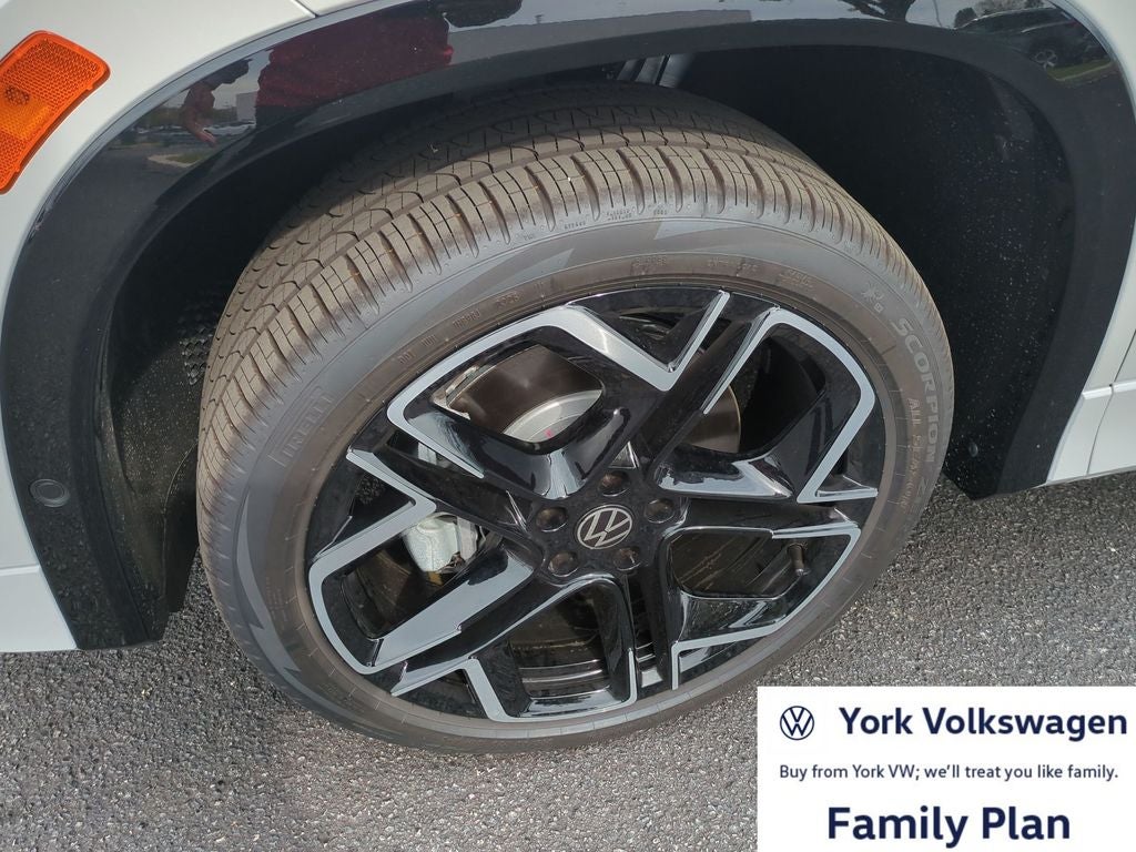 2026 Volkswagen Tiguan 2.0T SEL R-Line Turbo