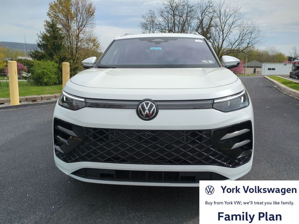 2026 Volkswagen Tiguan 2.0T SEL R-Line Turbo