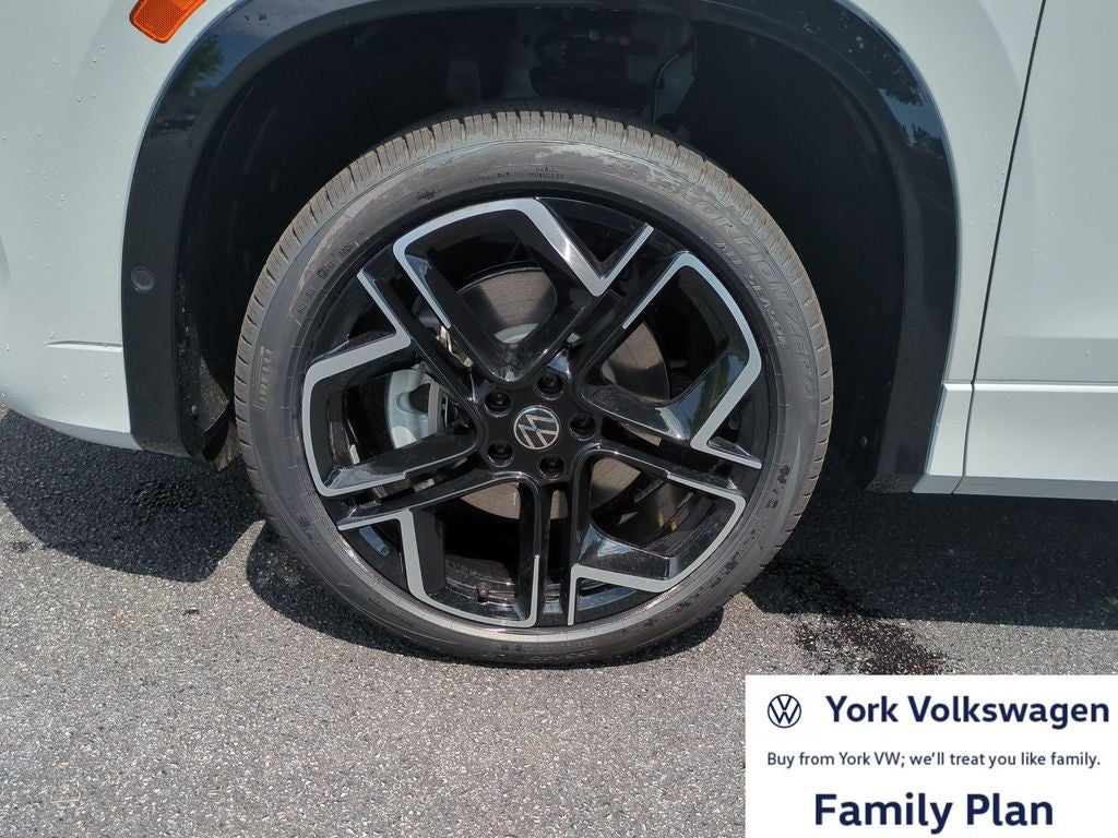 2026 Volkswagen Tiguan 2.0T SEL R-Line Turbo
