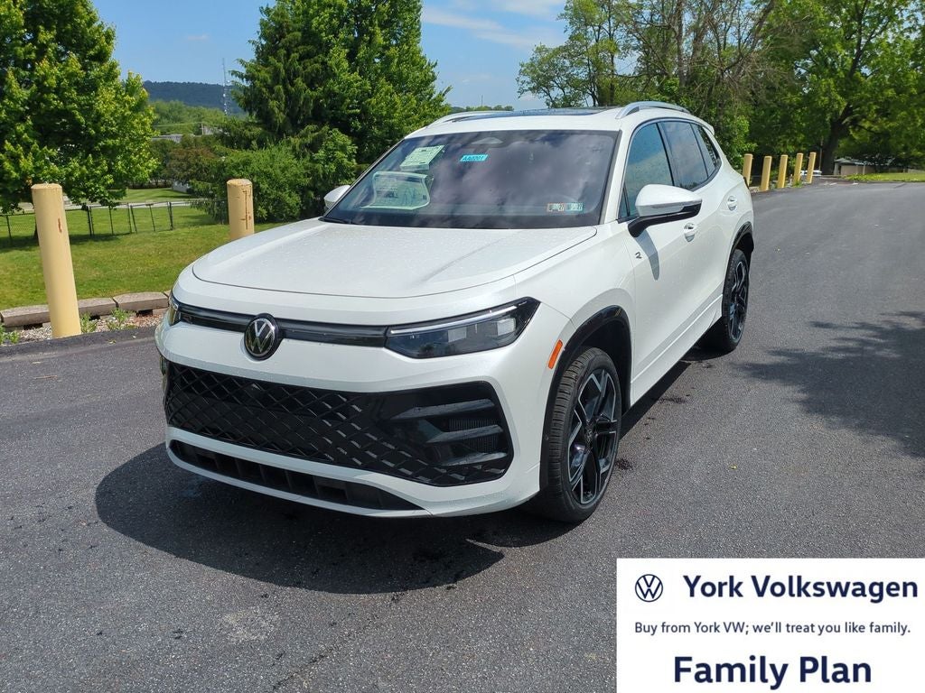 2026 Volkswagen Tiguan 2.0T SEL R-Line Turbo