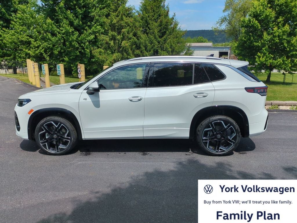 2026 Volkswagen Tiguan 2.0T SEL R-Line Turbo
