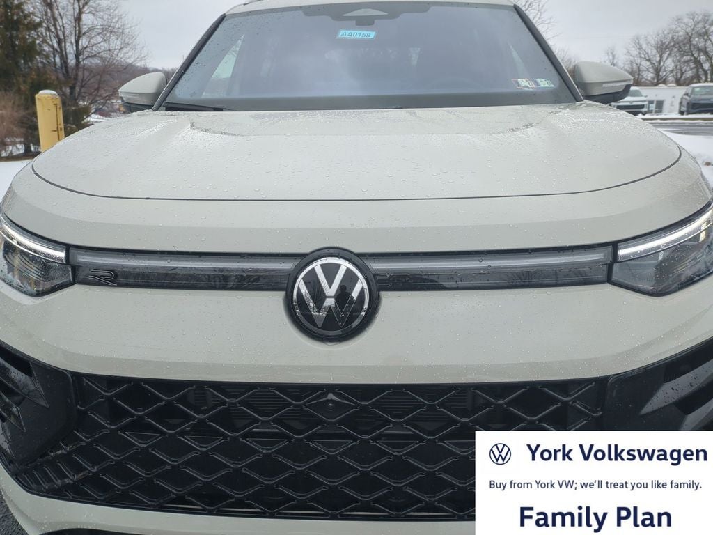 2026 Volkswagen Tiguan 2.0T SEL R-Line Turbo
