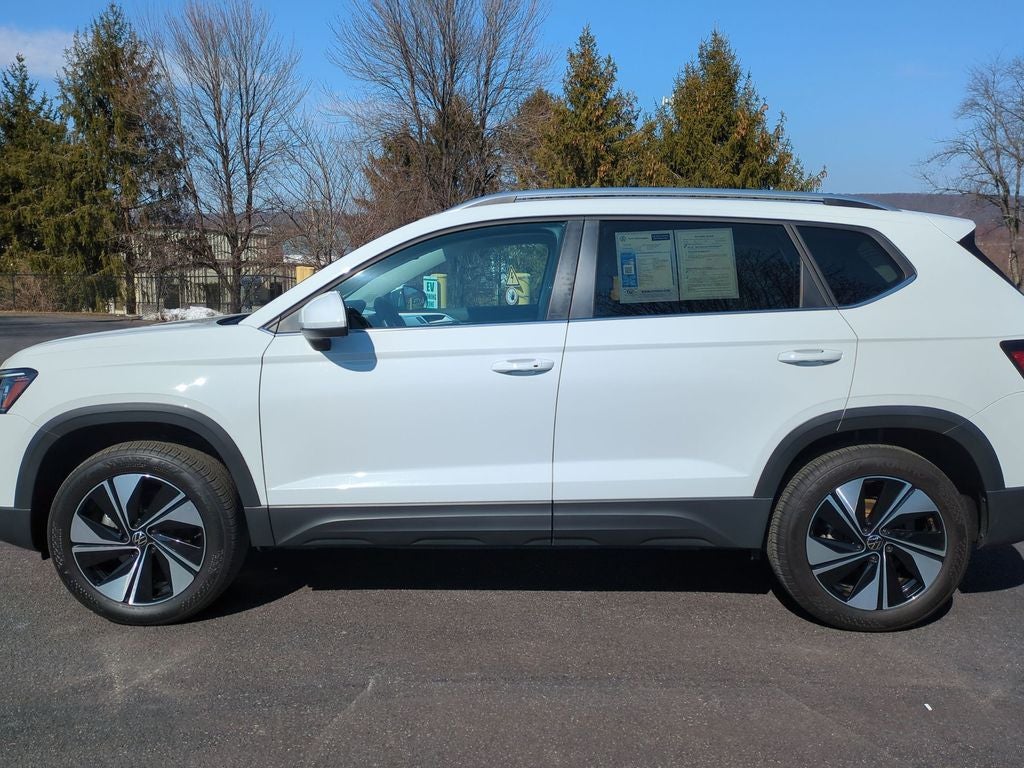 2025 Volkswagen Taos 1.5T SE