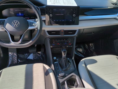 2025 Volkswagen Taos 1.5T SE