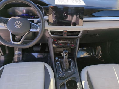 2025 Volkswagen Taos 1.5T SE
