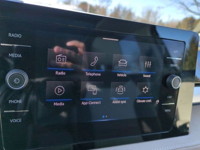 2025 Volkswagen Taos 1.5T SE