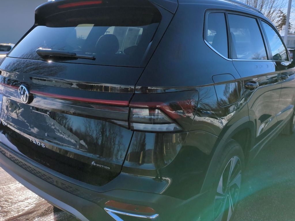 2025 Volkswagen Taos 1.5T SE