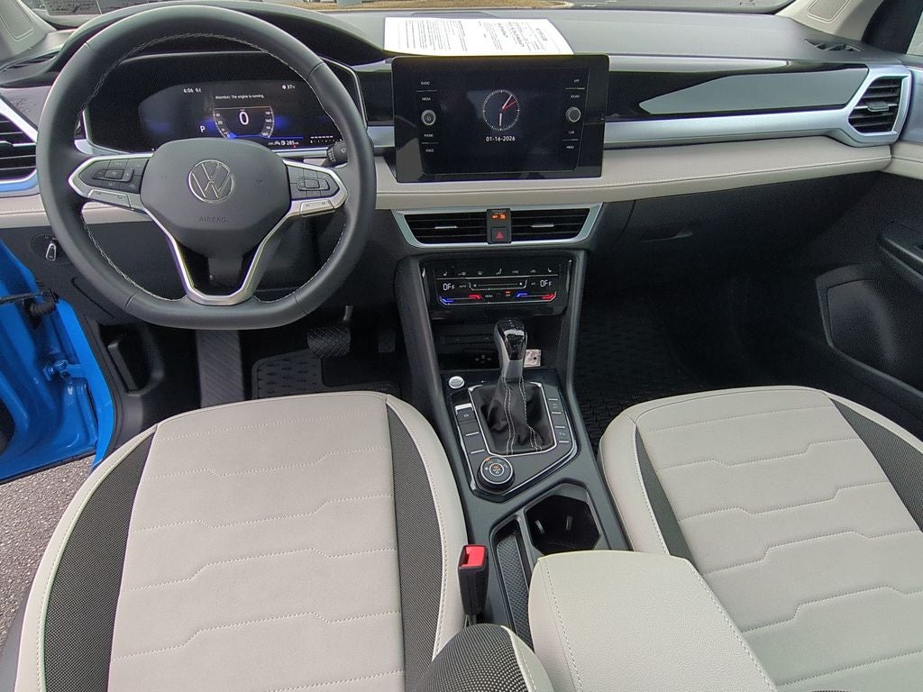 2025 Volkswagen Taos 1.5T SE